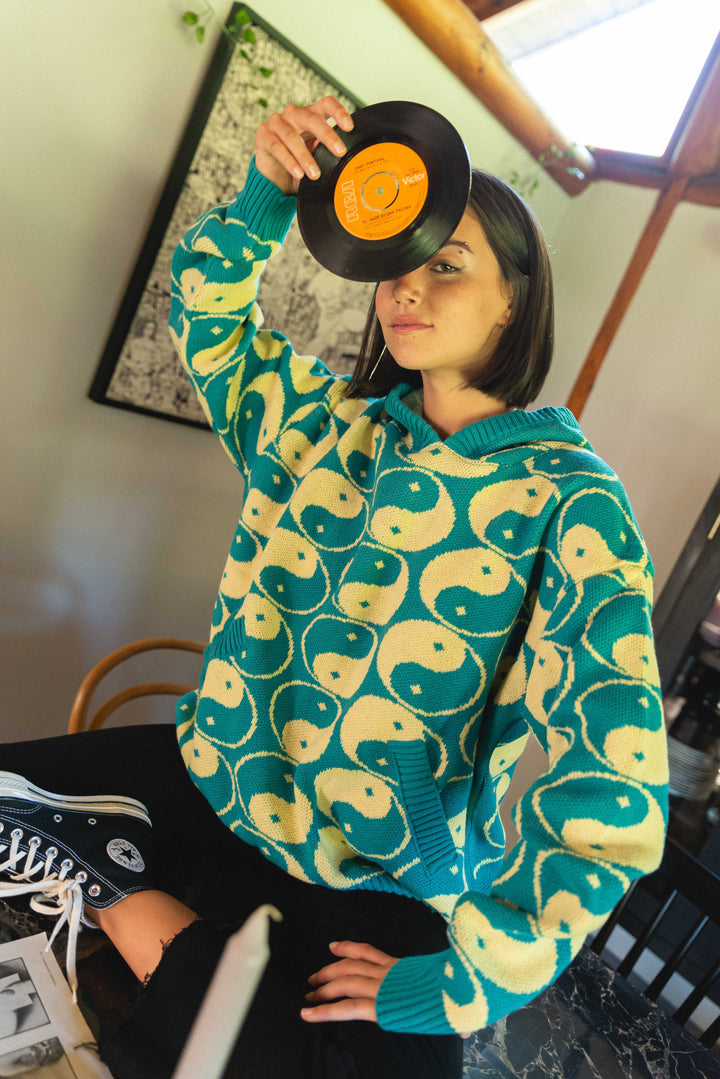 SWEATER YING YANG – TURQUESA AMARILLO