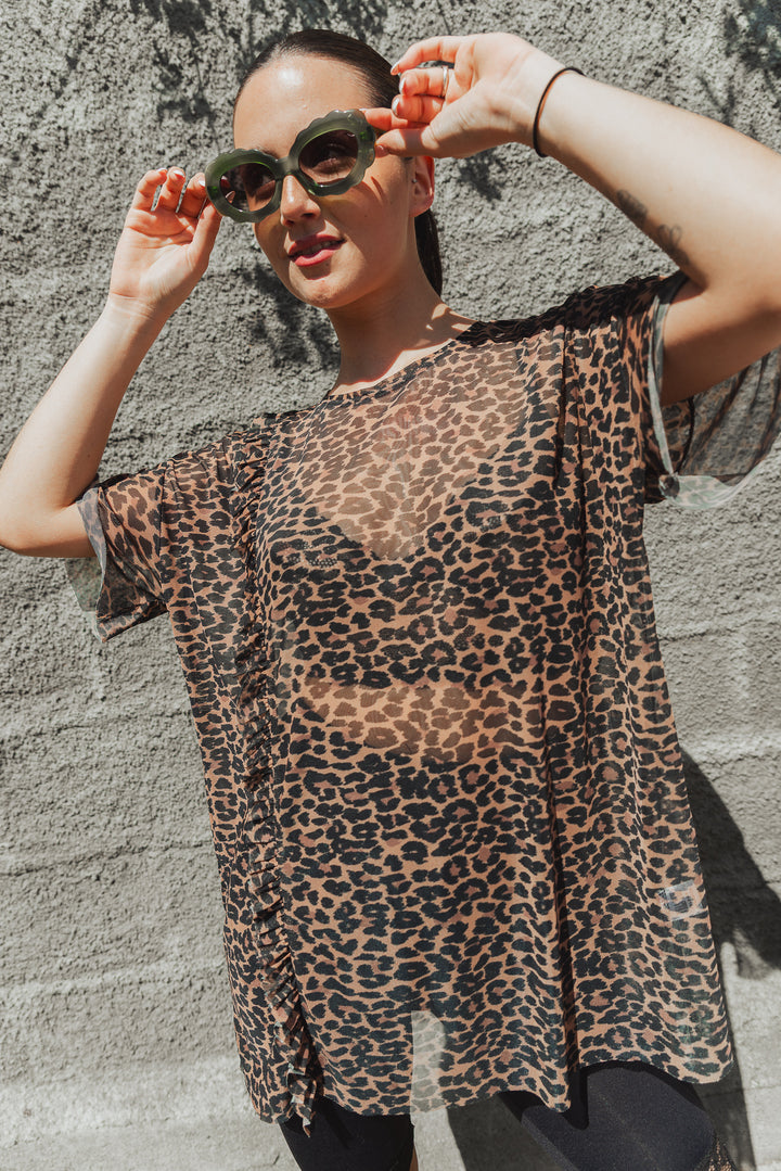POLERA ANIMAL OVERSIZE VOLANTE - CAFÉ