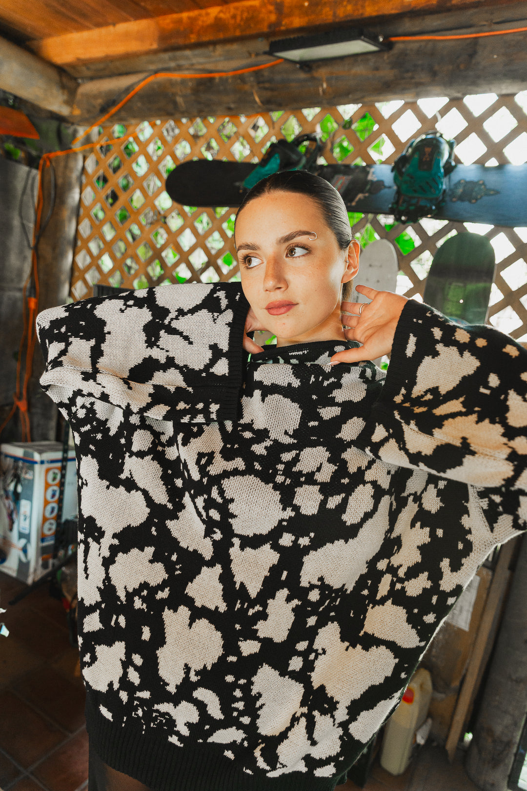 SWEATER VACA - NEGRO CRUDO