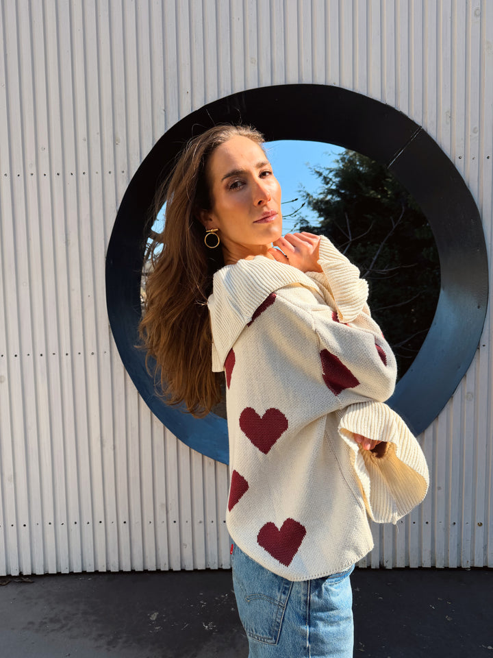 HEART RIOT SWEATER - CRUDO