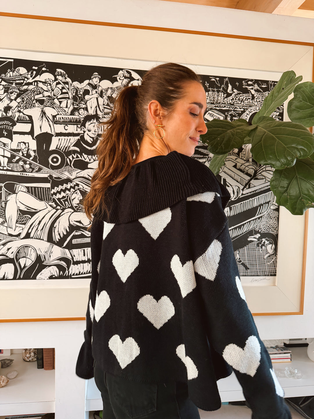 HEART RIOT SWEATER - NEGRO