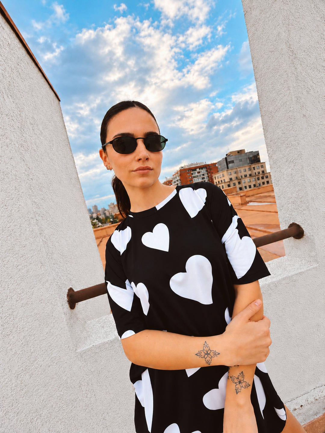 BIG LOVE TEE