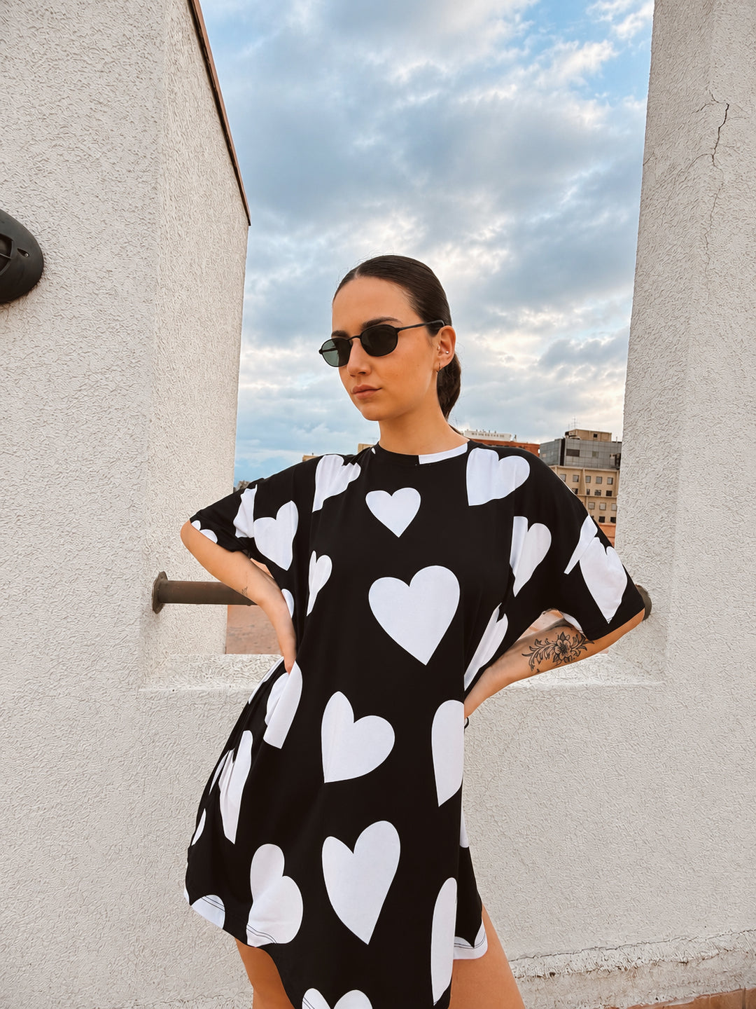 BIG LOVE TEE