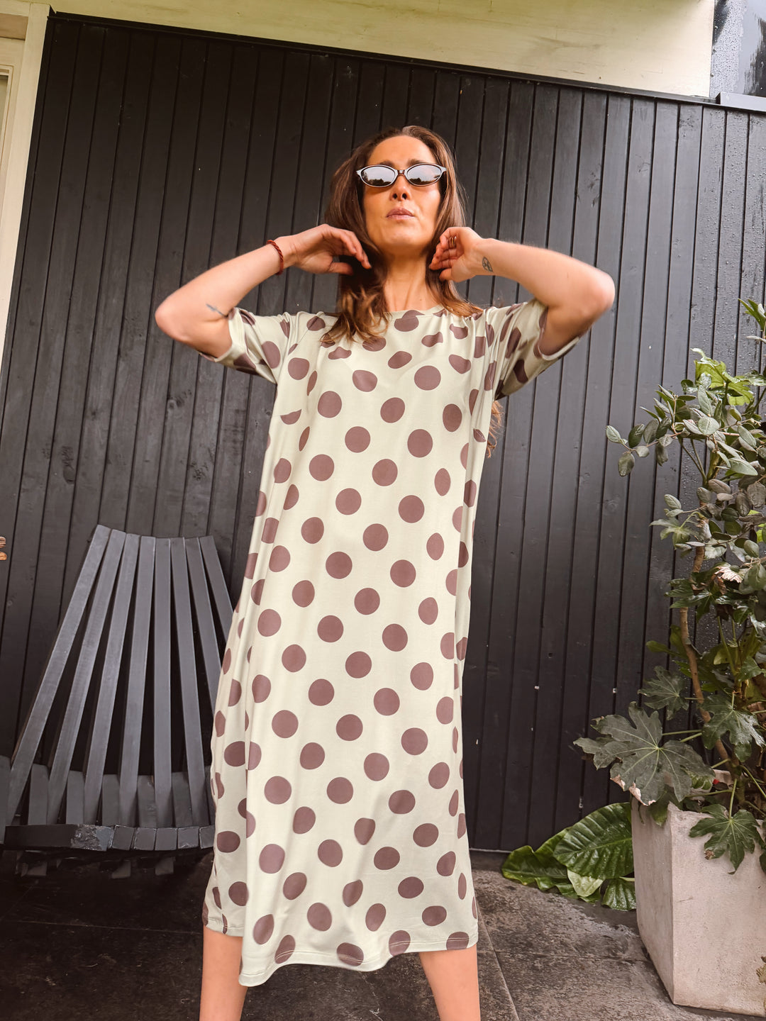 DOT CRUSH DRESS - VERDE CAFÉ